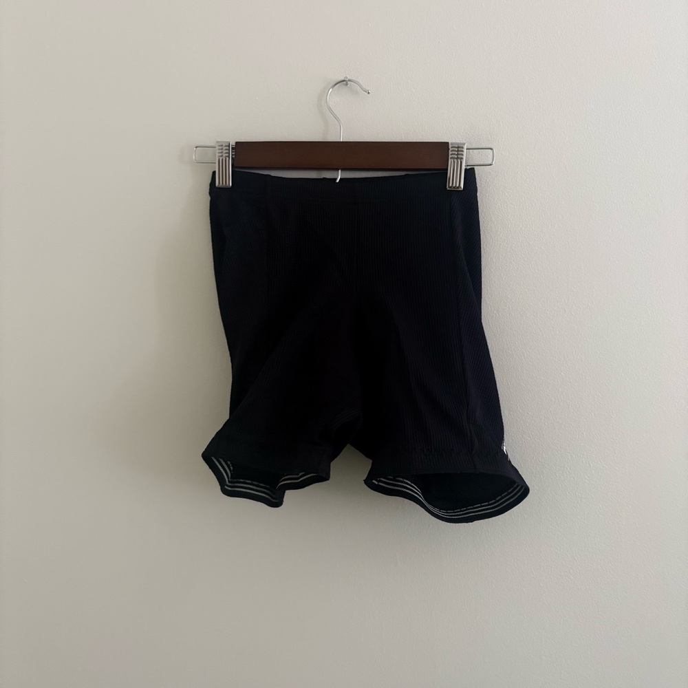Vintage REI Women’s Small Black Biker Shorts
